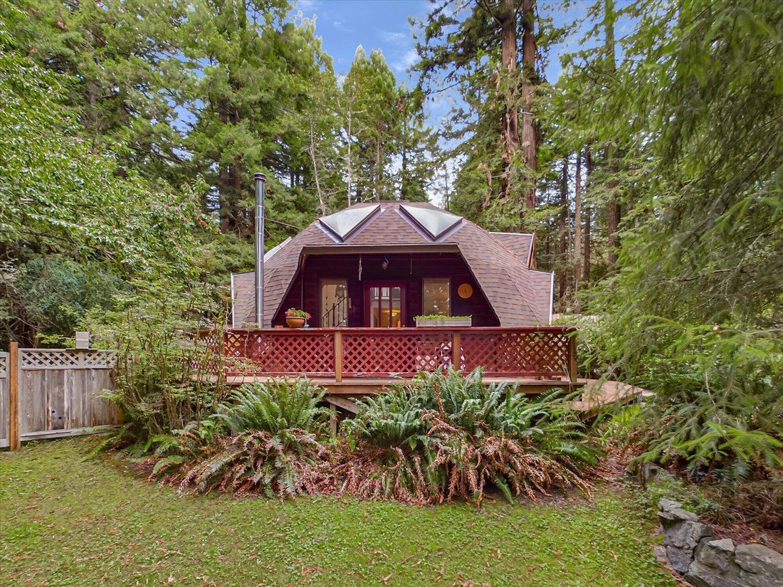 Arcata, California, United States 1 - 18552954