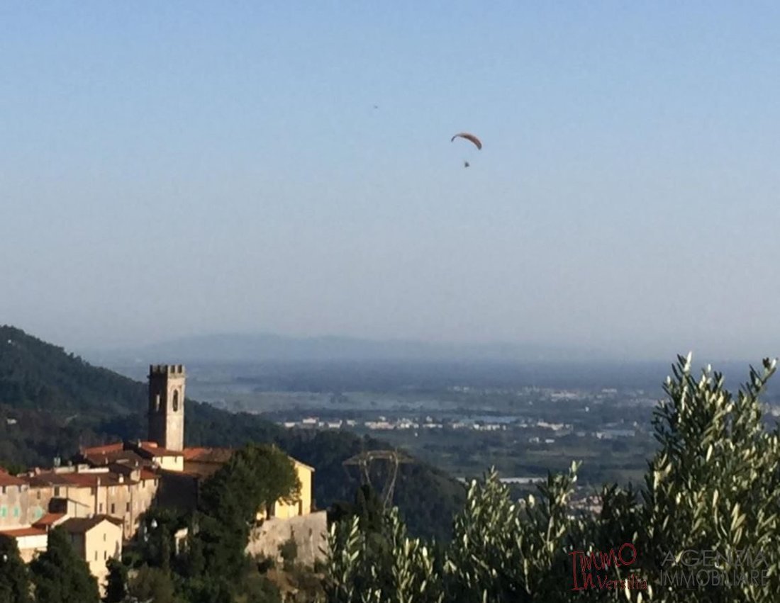Villa in Camaiore, Tuscany, Italy 2 - 18551396