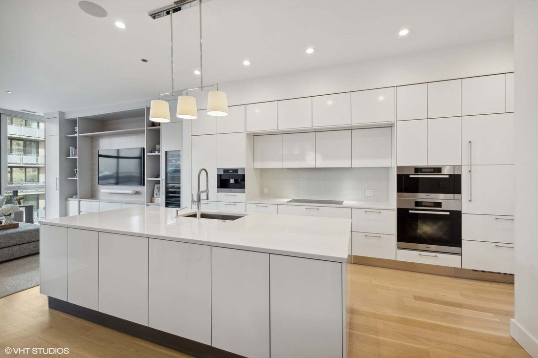 Condo in Chicago, Illinois, United States 3 - 18552769