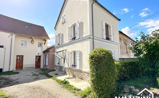 House in Villiers-sur-Morin, Ile-de-France, France 1