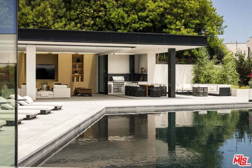 House in Beverly Hills, California, United States 3 - 18551092