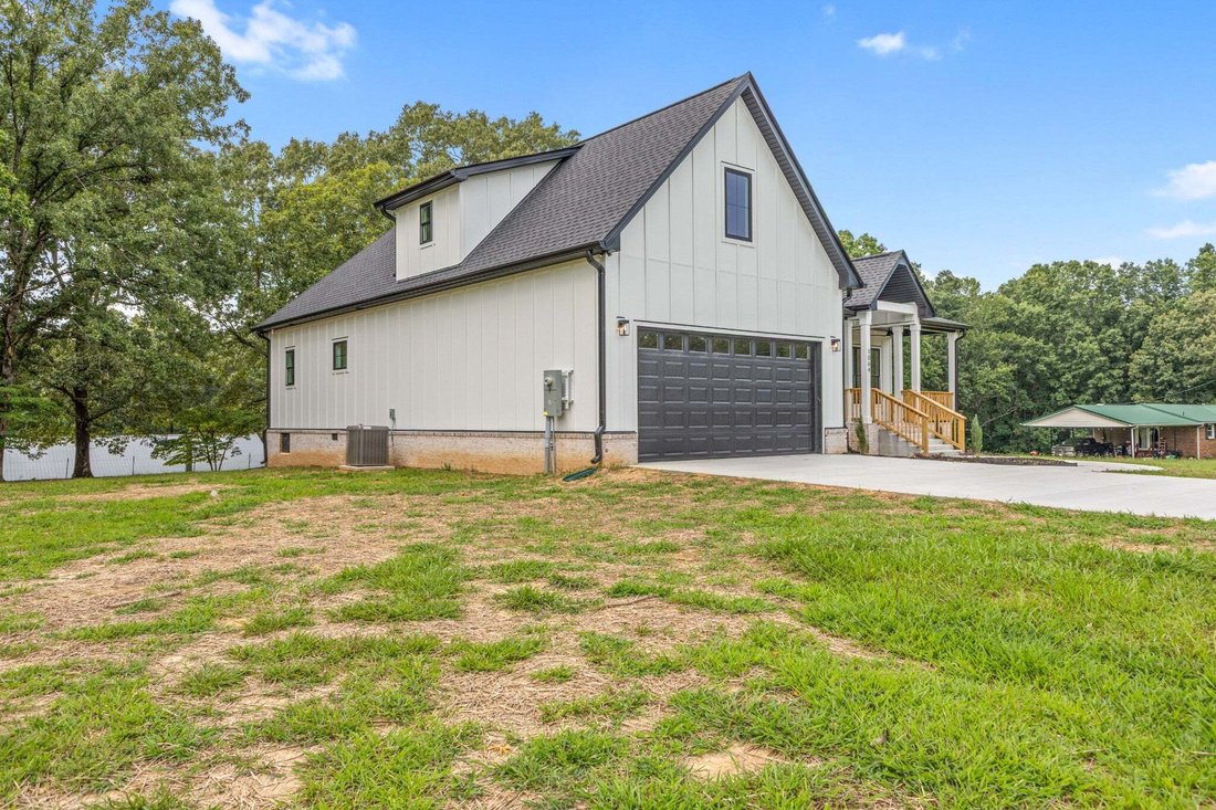 House in Burns, Tennessee, United States 3 - 18411422