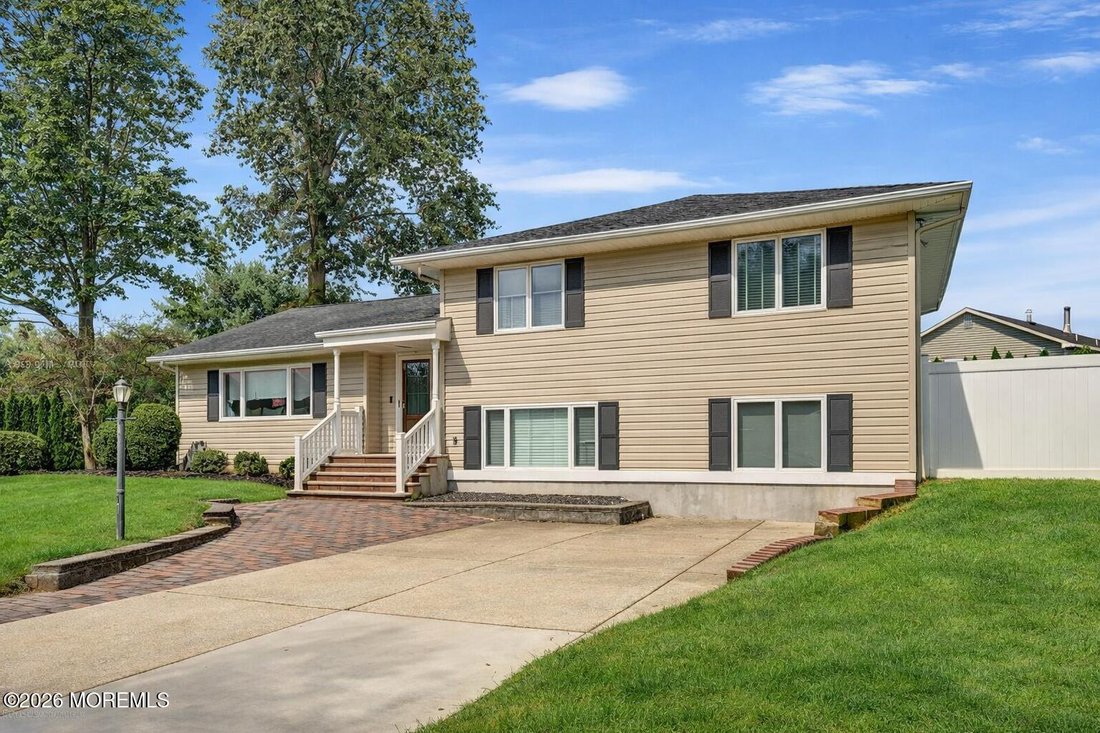House in West Long Branch, New Jersey, United States 1 - 18551384