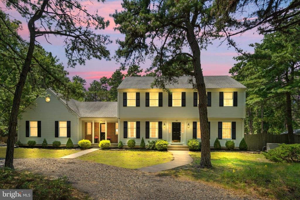 House in Medford Lakes, New Jersey, United States 2 - 18545423
