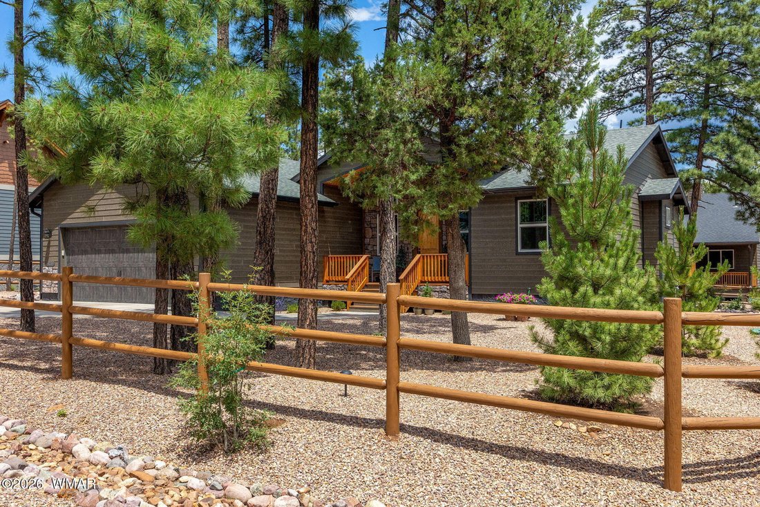 Pinetop, Arizona, United States 1 - 18277804