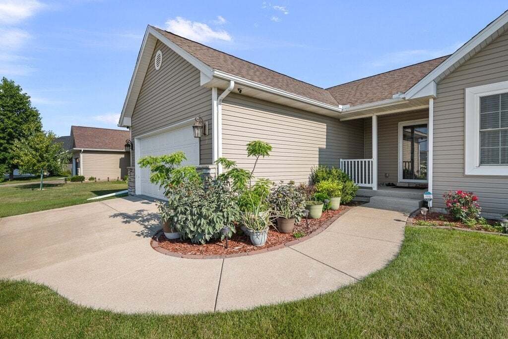House in Bettendorf, Iowa, United States 5 - 18545823