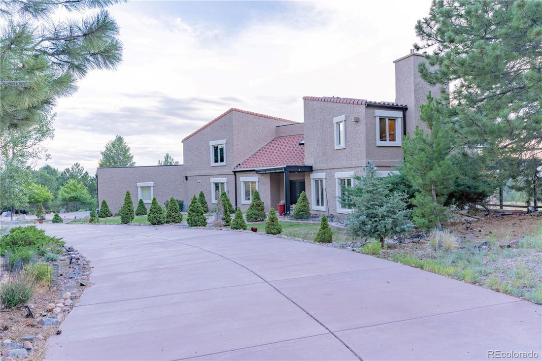 House in Aurora, Colorado, United States 3 - 18550931