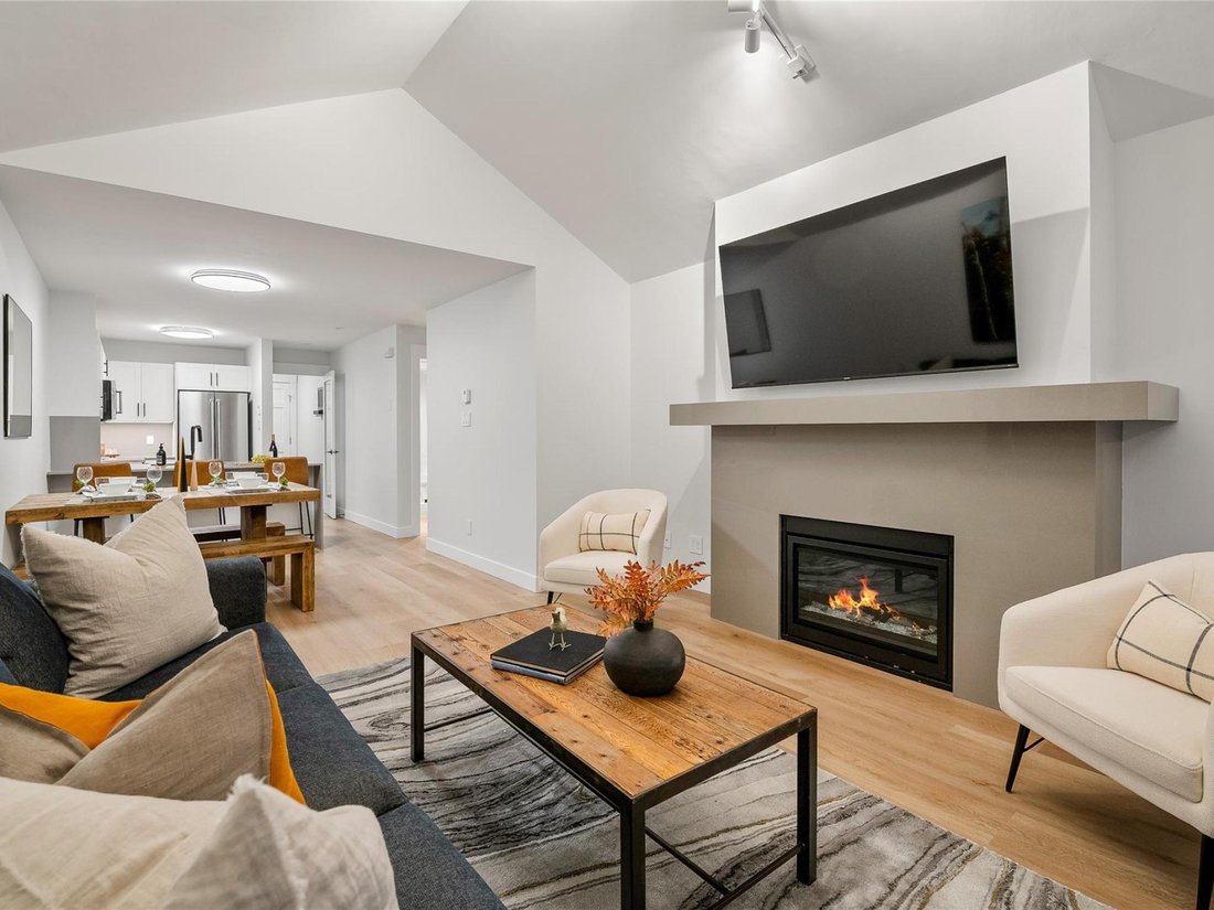 Whistler, British Columbia, Canada 4 - 18554058