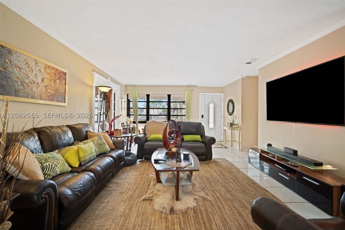 House in Miami, Florida, United States 3 - 18551907