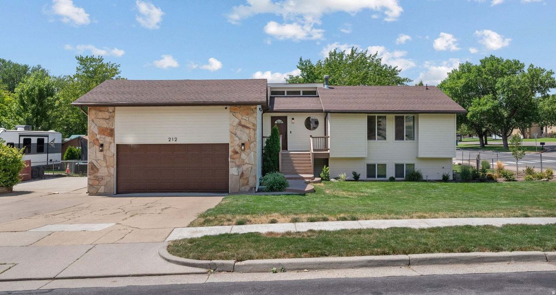 House in Farmington, Utah, United States 1 - 18551423