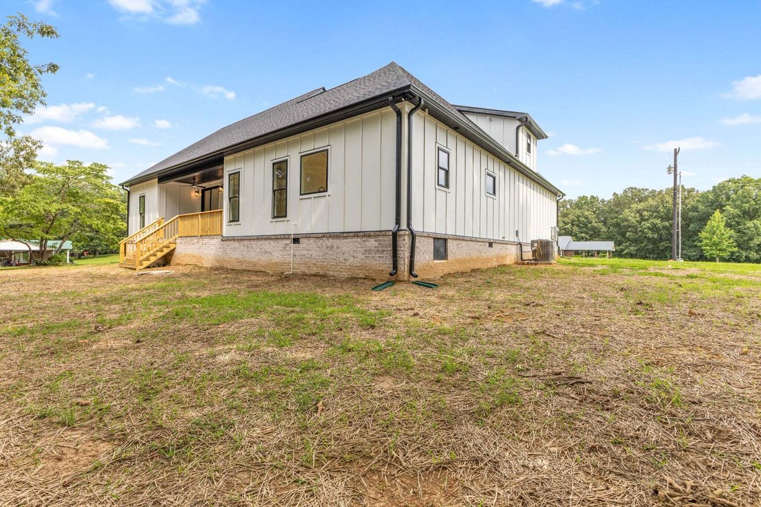 House in Burns, Tennessee, United States 5 - 18411422