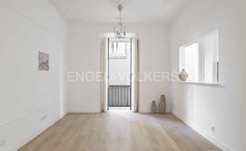 Apartment in Misericordia, Lisbon, Portugal 1