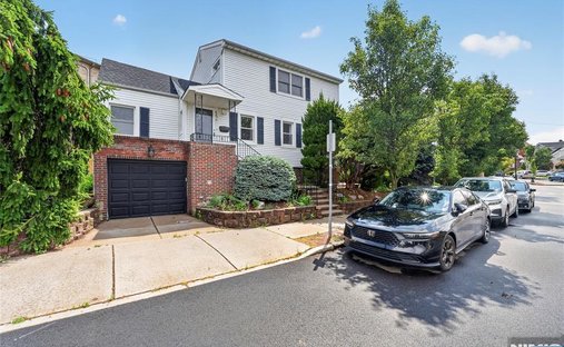 House in Fairview, New Jersey, United States 1