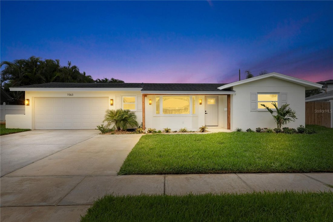House in St. Petersburg, Florida, United States 1 - 18092331