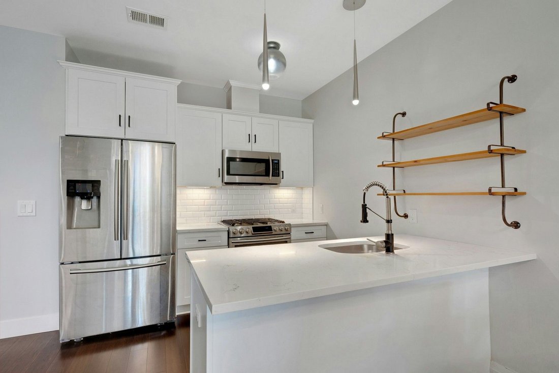 Condo in Union City, New Jersey, United States 4 - 18537076