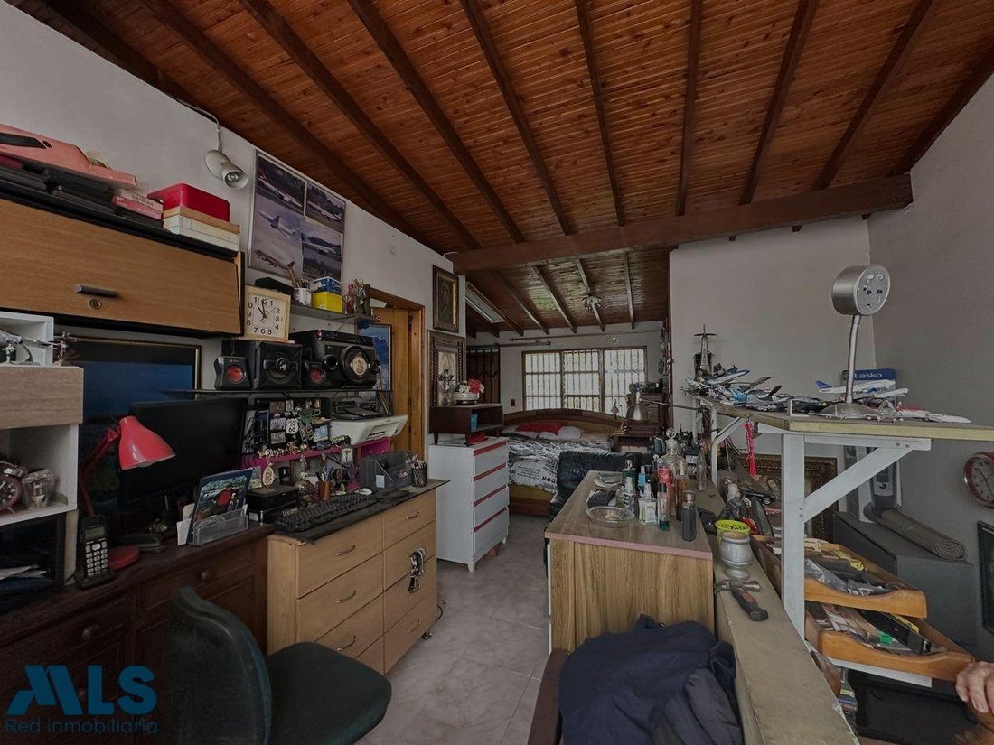 House in Medellín, Antioquia, Colombia 5 - 18549147