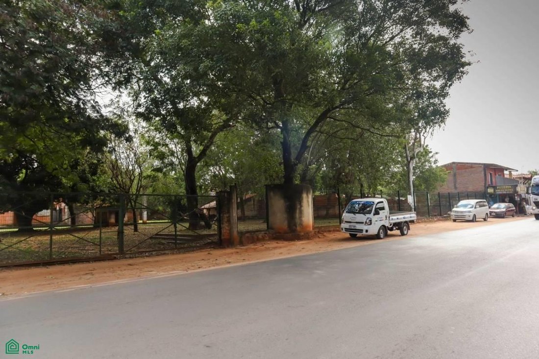 Land in Luque, Central Department, Paraguay 2 - 18535281