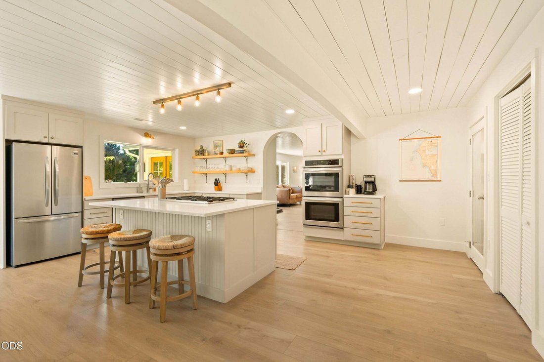 House in Port Orford, Oregon, United States 3 - 18551407