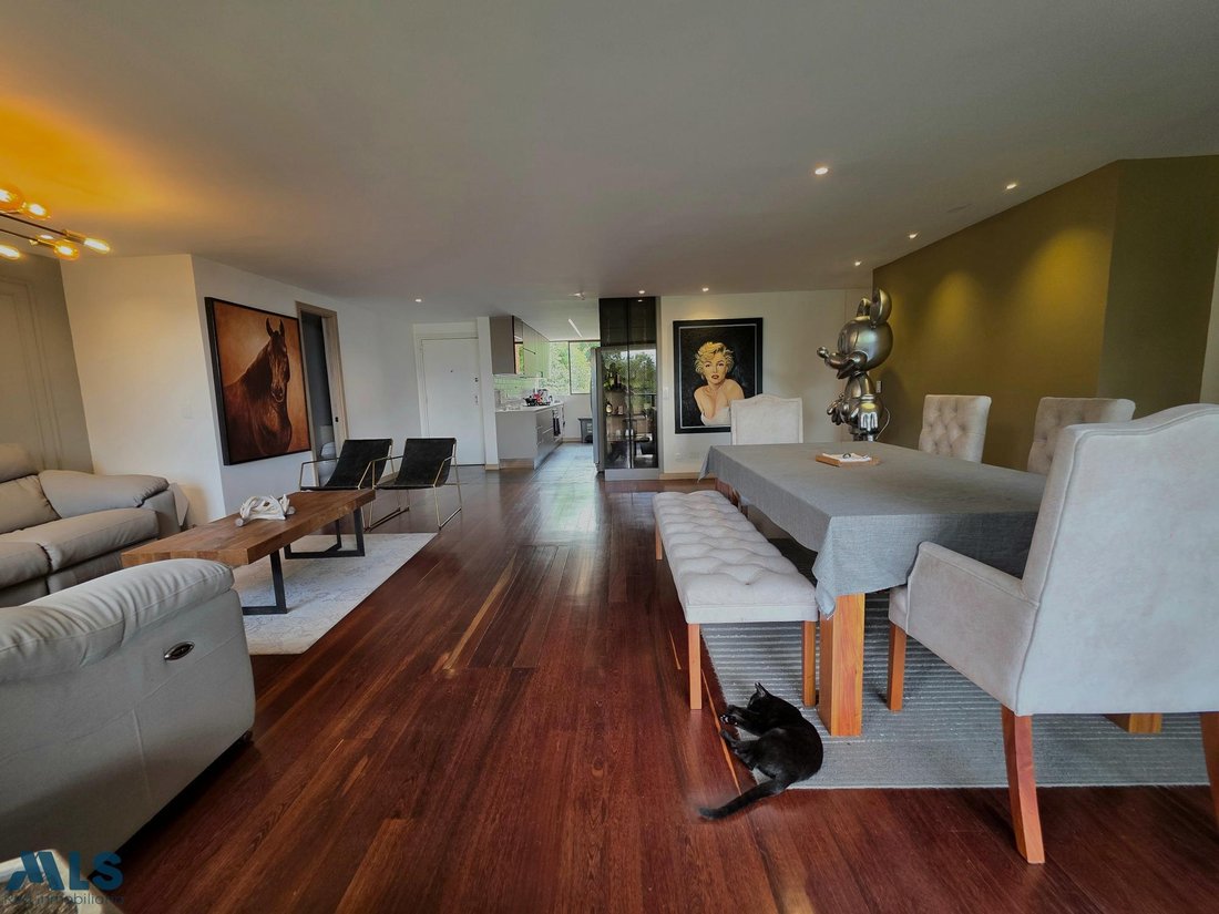 Apartment in Medellín, Antioquia, Colombia 2 - 18549124