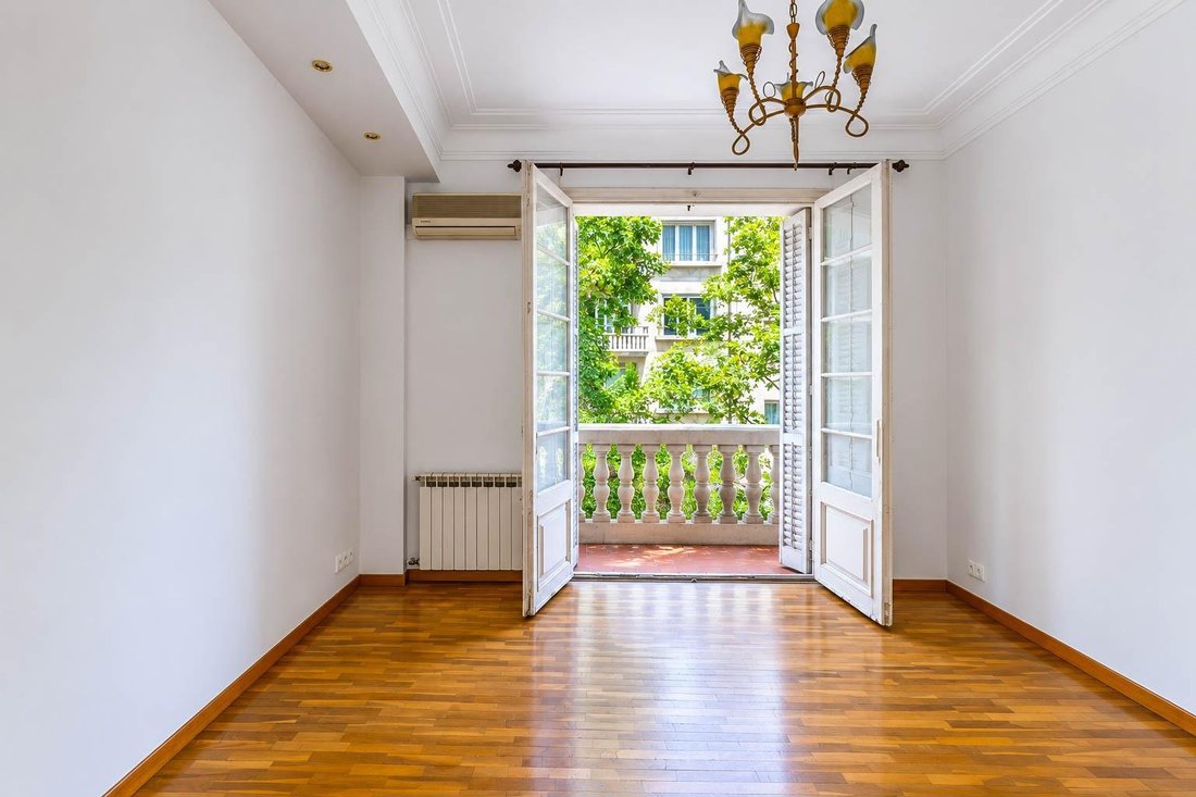 Apartment in Sarrià-Sant Gervasi, Barcelona, Spain 2 - 18508597