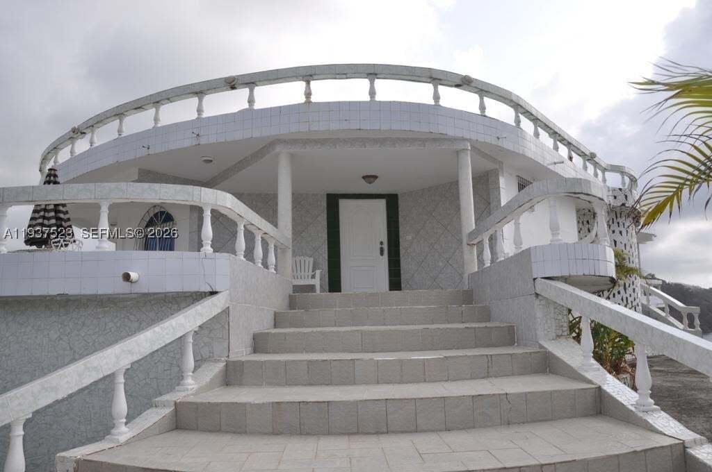 House in Portobelo, Colón Province, Panama 2 - 16873384