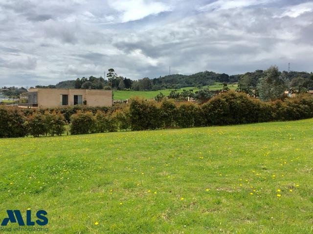 Land in Medellín, Antioquia, Colombia 4 - 18549155