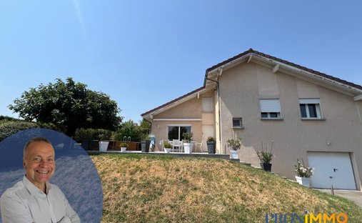 Villa in Centre Ville Sud-Vallée, Voiron, France 1