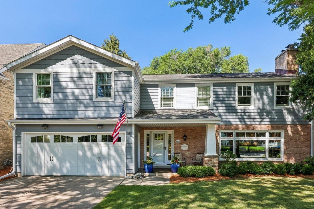 House in Fox Point, Wisconsin, United States 2 - 18551123