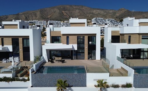 Villa in Finestrat, Valencian Community, Spain 1