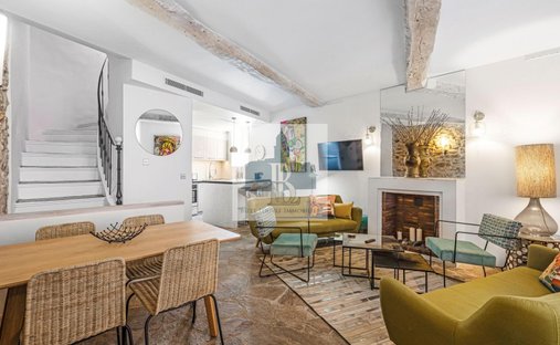 House in Zone Est Diffuse, Saint-Tropez, France 1