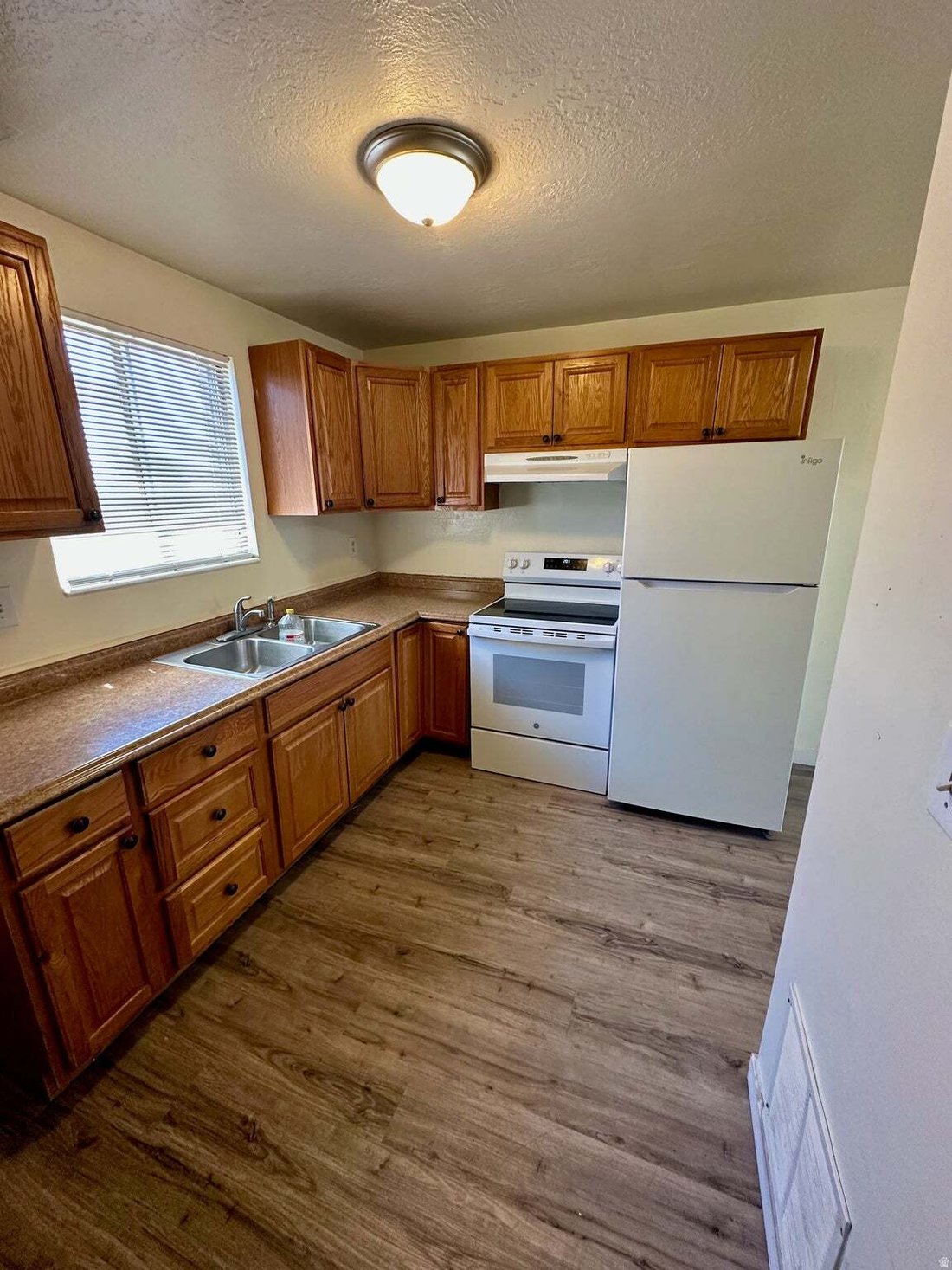 Layton, Utah, United States 3 - 18551457