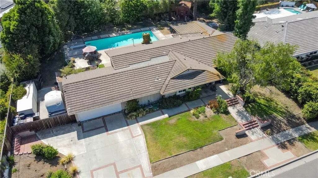 House in Fullerton, California, United States 4 - 18552495