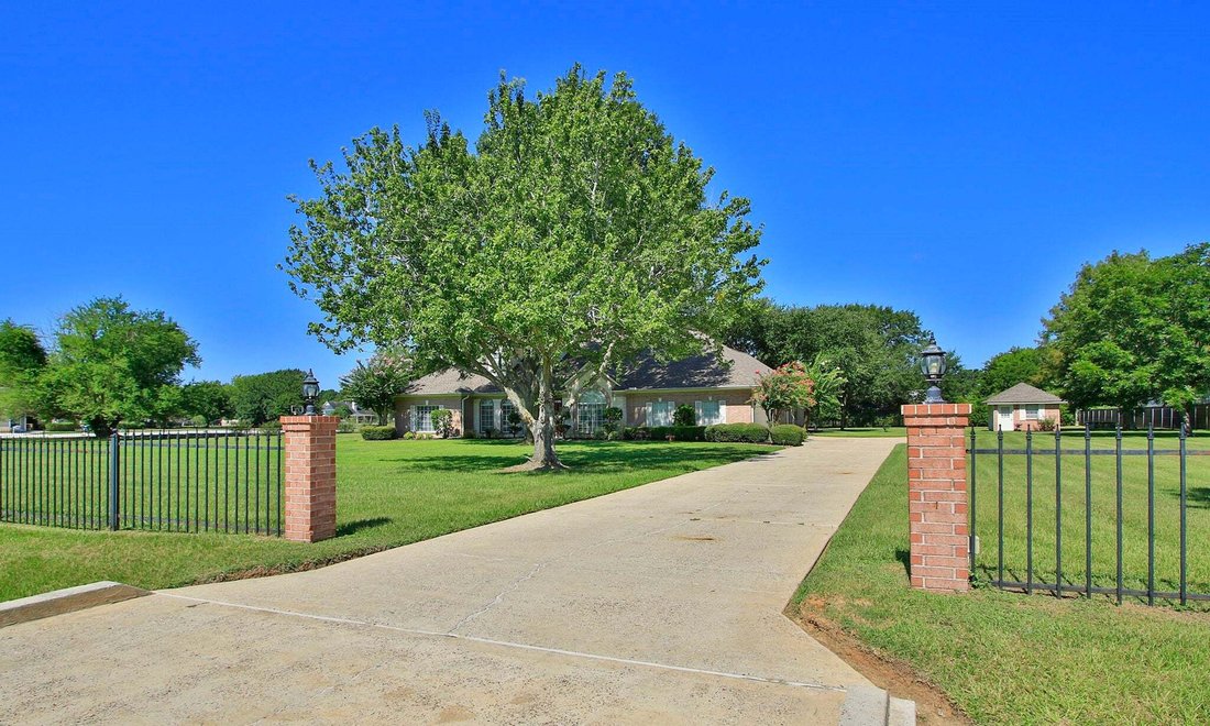House in Willis, Texas, United States 2 - 18552992