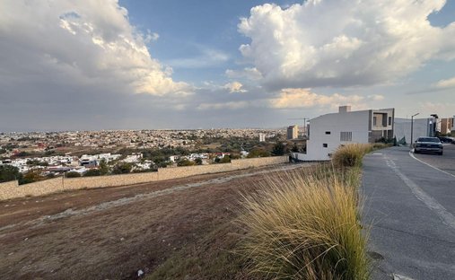 Land in Lomas de Angelópolis, Puebla, Mexico 1