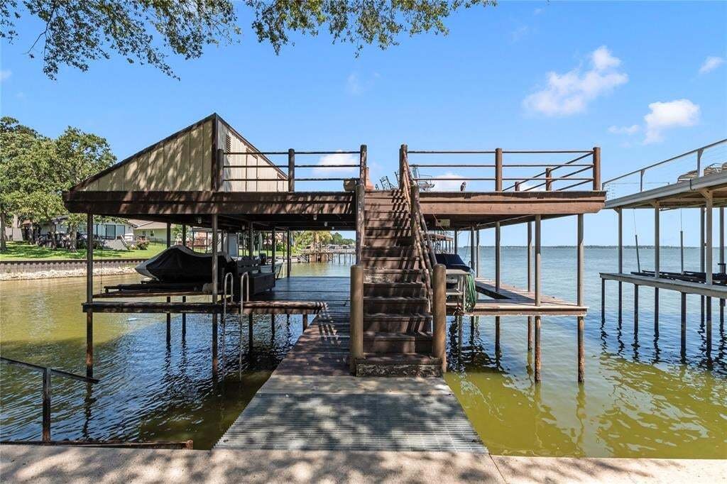 House in Tool, Texas, United States 3 - 18552774