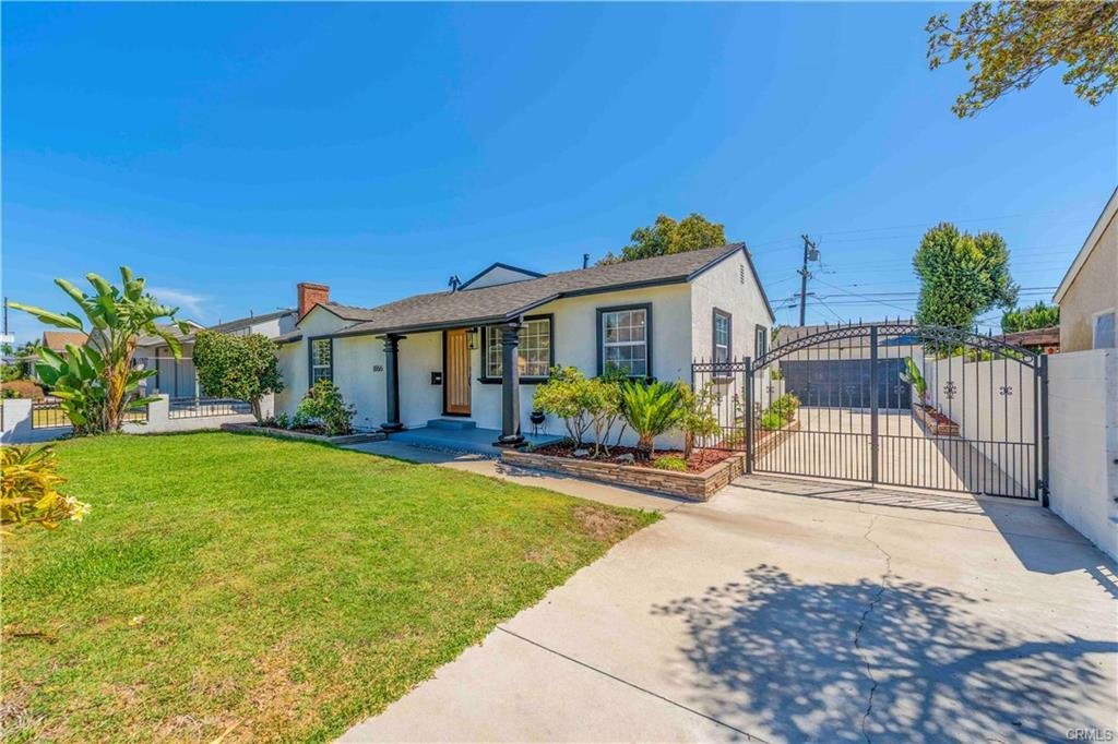 House in Downey, California, United States 1 - 18549019