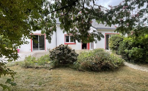 House in Bourg, Guidel, France 1