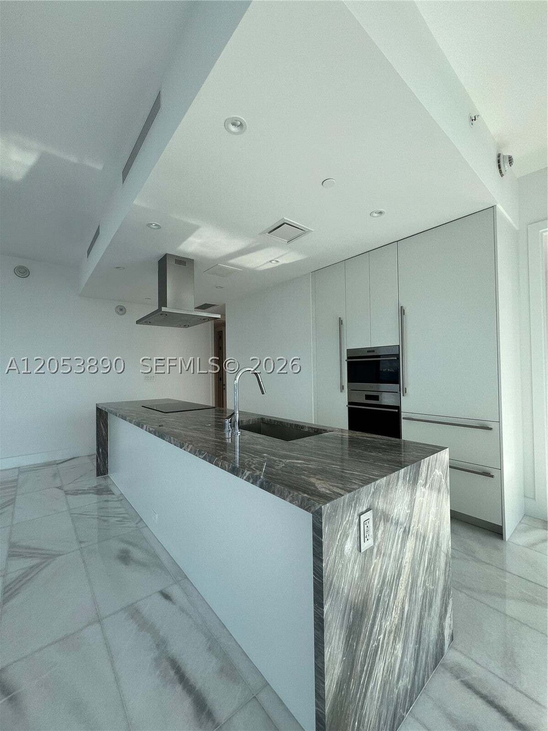 Condo in Miami, Florida, United States 4 - 18551910