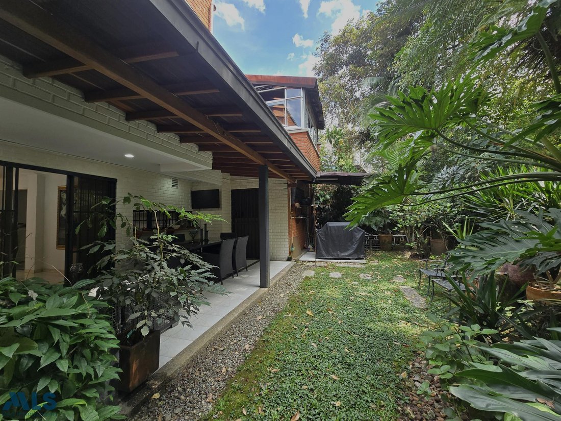House in Medellín, Antioquia, Colombia 2 - 18549055