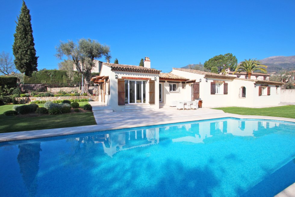 Villa in Tourrettes-sur-Loup, Provence-Alpes-Côte d'Azur, France 3 - 18552077