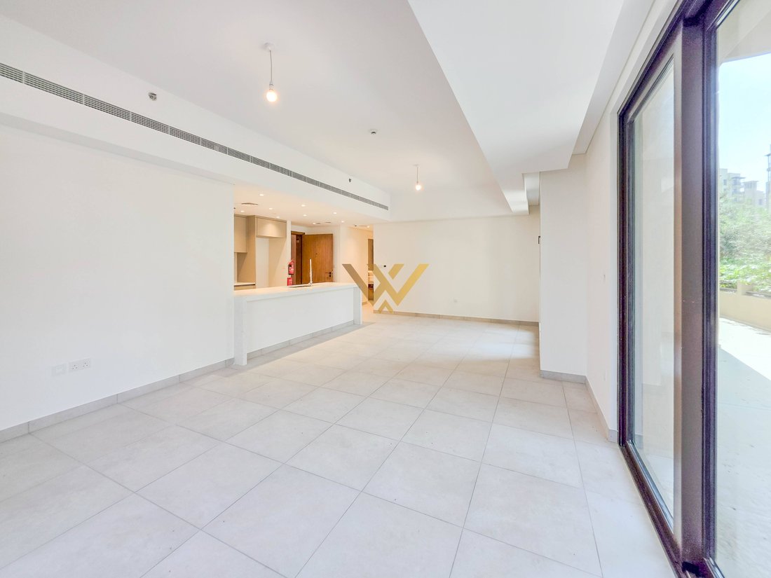 Apartment in Umm Suqeim, Dubai, United Arab Emirates 2 - 18548434