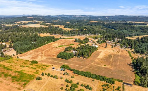 Farm Ranch in Oregon City, Oregon, United States 1