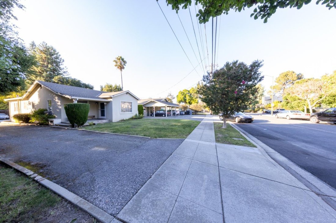 Mountain View, California, United States 1 - 18551658