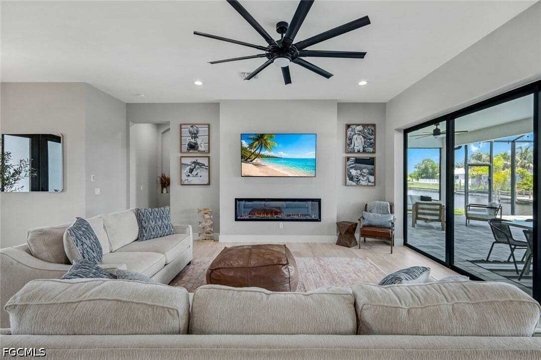 House in Cape Coral, Florida, United States 5 - 18551377