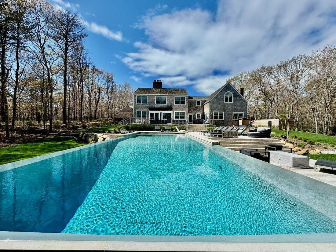 East Hampton, New York, United States 1 - 18553071