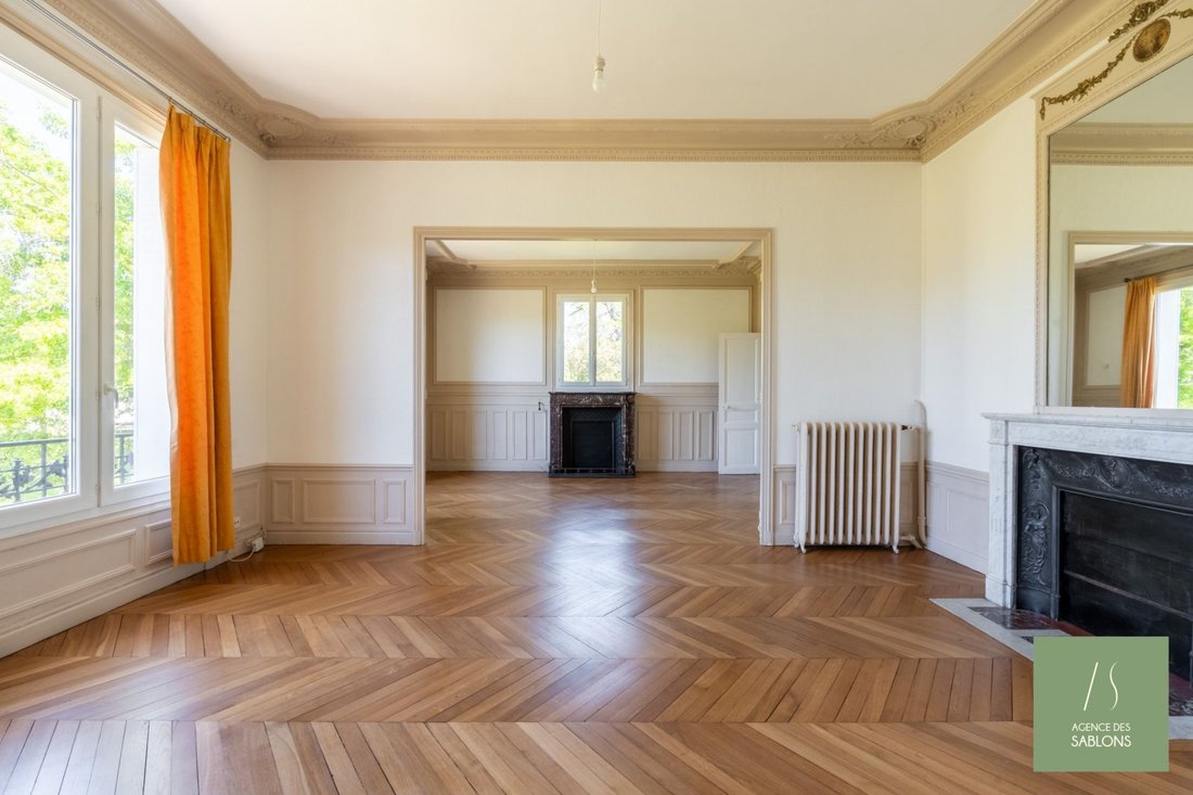 House in Le Vésinet, Ile-de-France, France 3 - 18552054