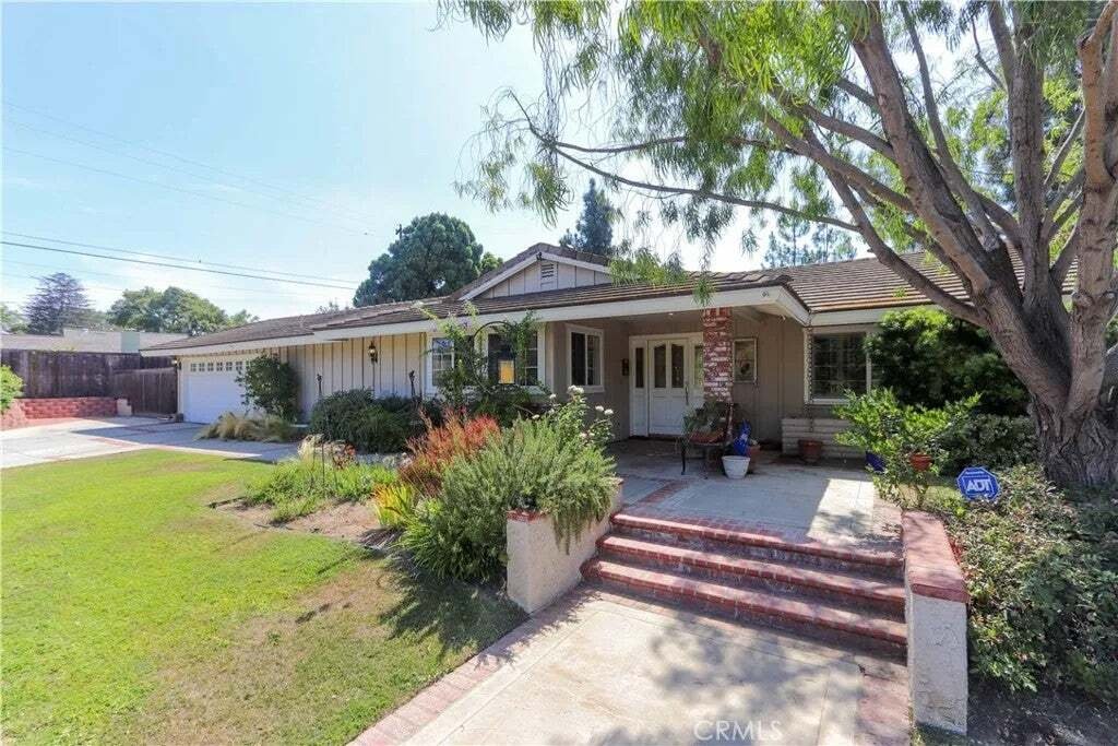 House in Fullerton, California, United States 3 - 18552495