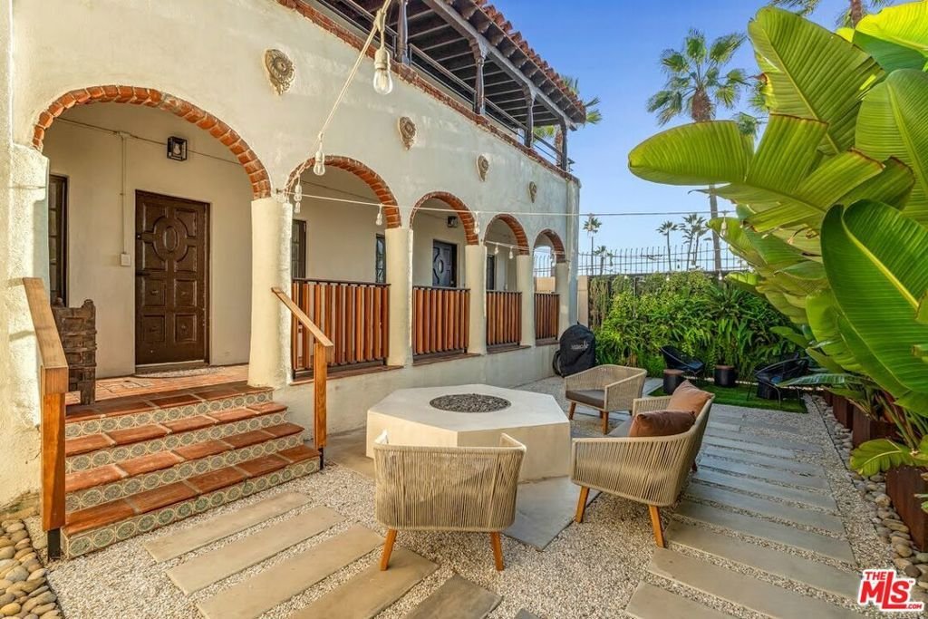 House in Los Angeles, California, United States 2 - 18551029