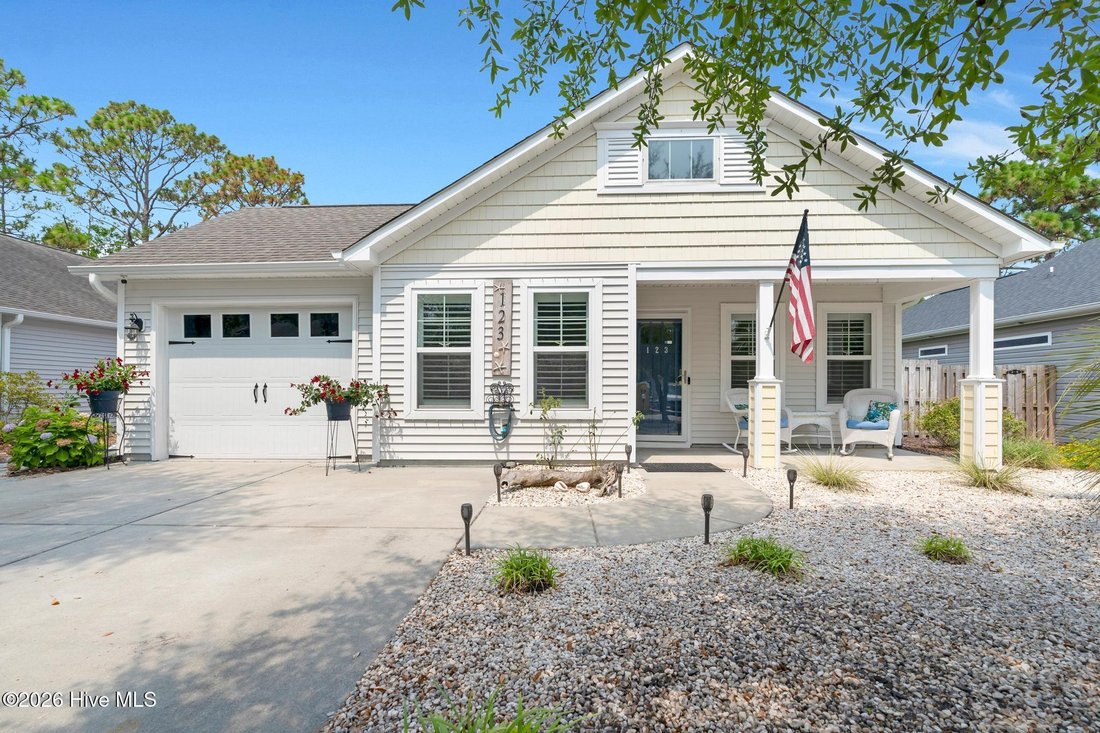 House in Oak Island, North Carolina, United States 2 - 18551765