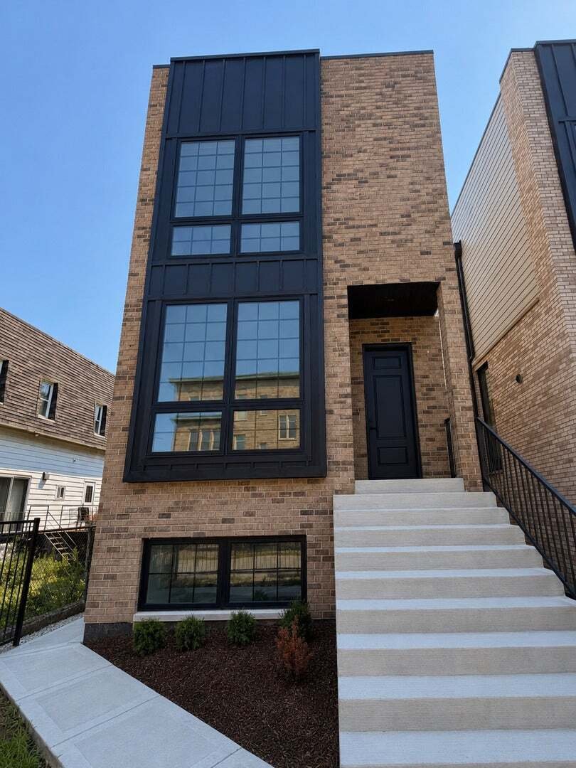 House in Chicago, Illinois, United States 2 - 18548777